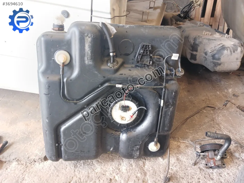 Ford connect yakıt deposu çıkma