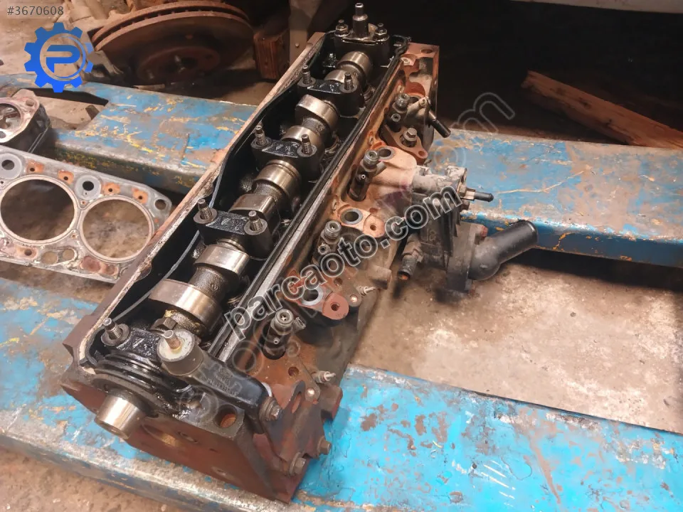 Ford connect 75 ps silindir kapağı çıkma