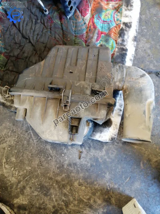 Ford transit t15 turbolu hava fitresi kutusu