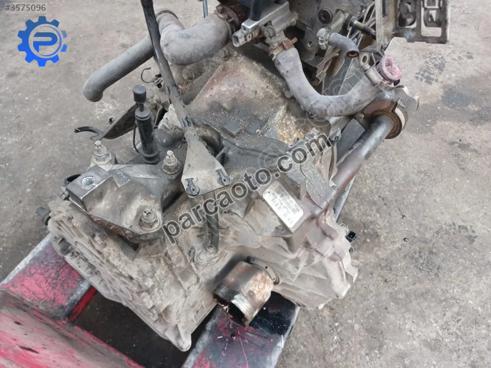 Ford focus 2.5 kasa otomatik şanzıman çıkma