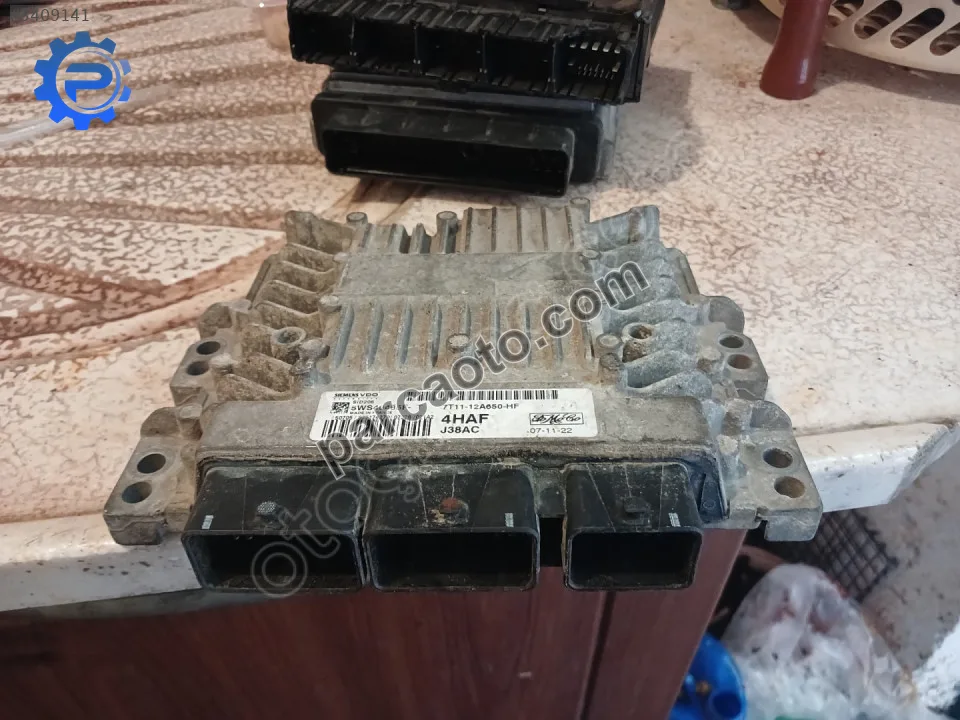 Ford connect motor beyni çıkma 7t11-12a650-hf