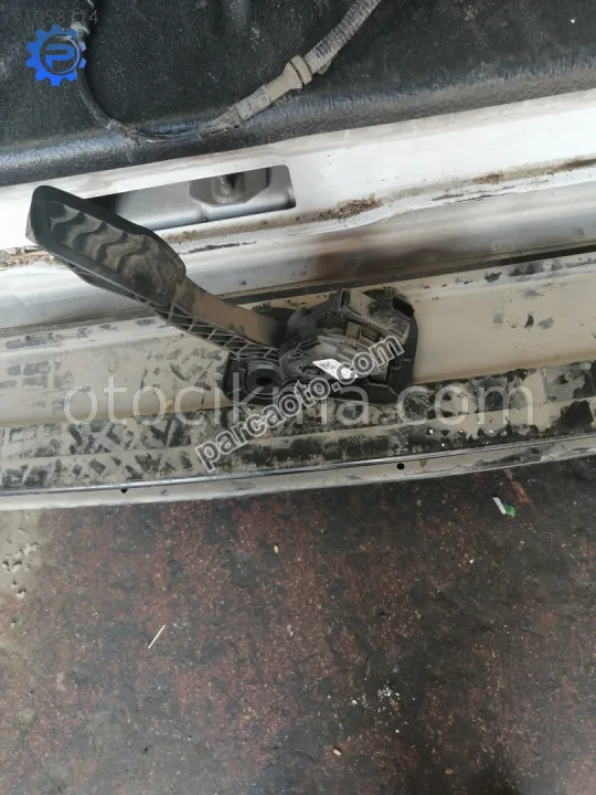 Ford Transit 155 Ps 2016 Model Gaz Pedalı Çıkma