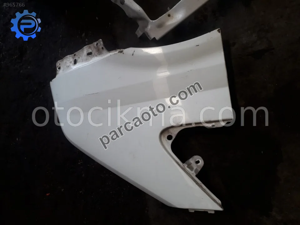 Ford Transit Sağ Sol Çamurluk Çıkma 2006 2010