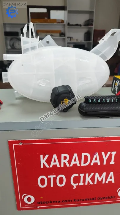 Renault Master 2 Renault safrene radyatör yedek su tanki