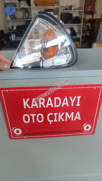 Toyota Avensis T22 2000/2003 SoL sinyal 8152005030