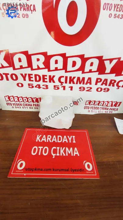 Hyundai i20 dizel 2014-2018 1.4 dizel yedek su tankı