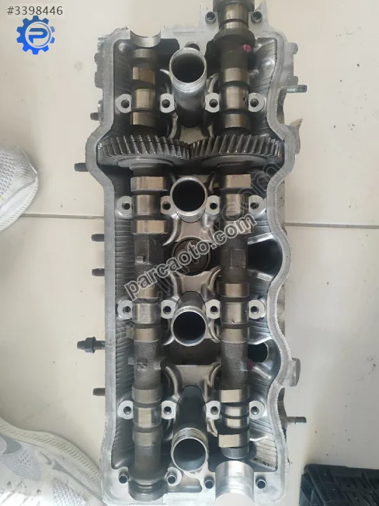 Toyota Corona Carina silindir kapak karbüratörlü