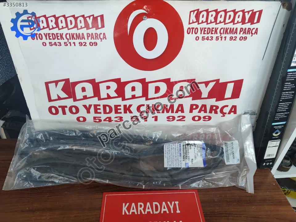 Hyundai Accent admira sol kapı fitil 8213025000
