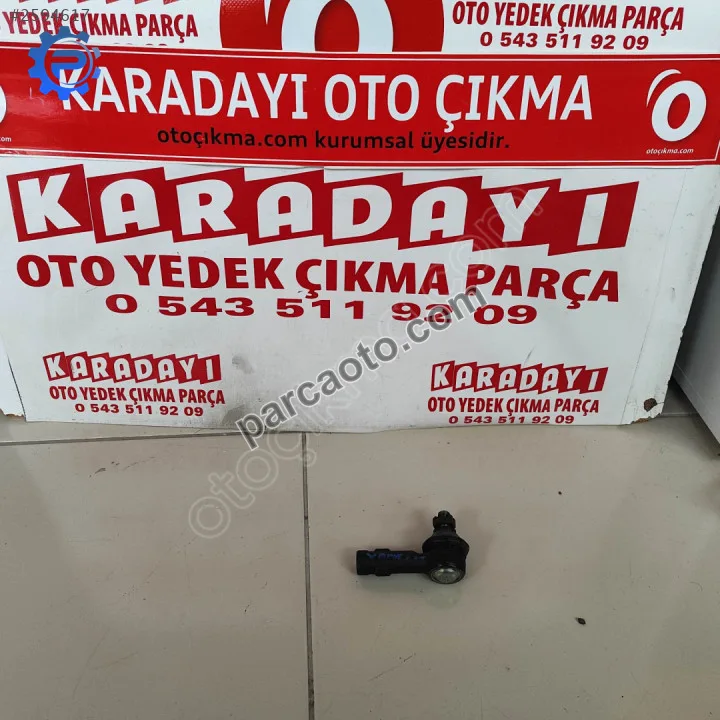 Nissan vanetta sağ rot Başı