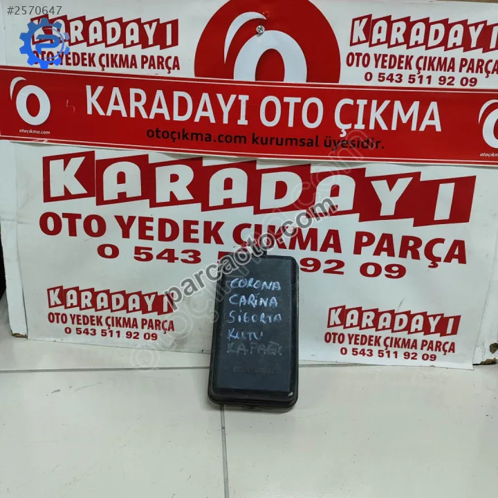 Toyota Carina Corona sigorta kapağı