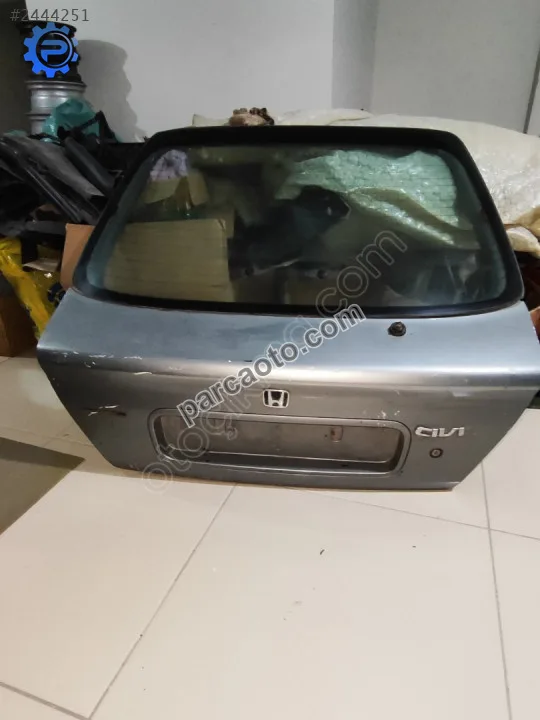 Honda euro civic bagaj kapağı