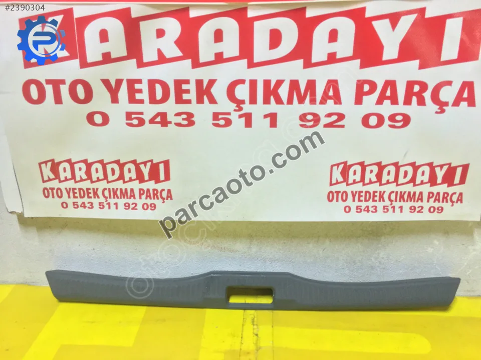 Toyota corolla AE101 Arka Bagaj plastigi 93 98