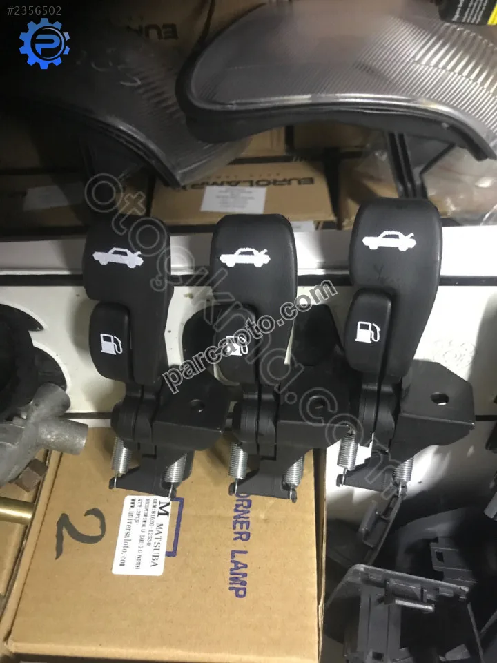 Toyota Coralla bagaj ve depo açma Mandalı 93.2001