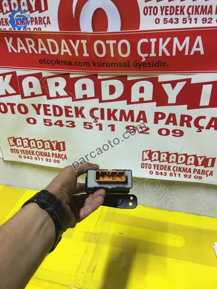 Toyota carina corana merkezi kilit kontrol ünitesi (Videolu)