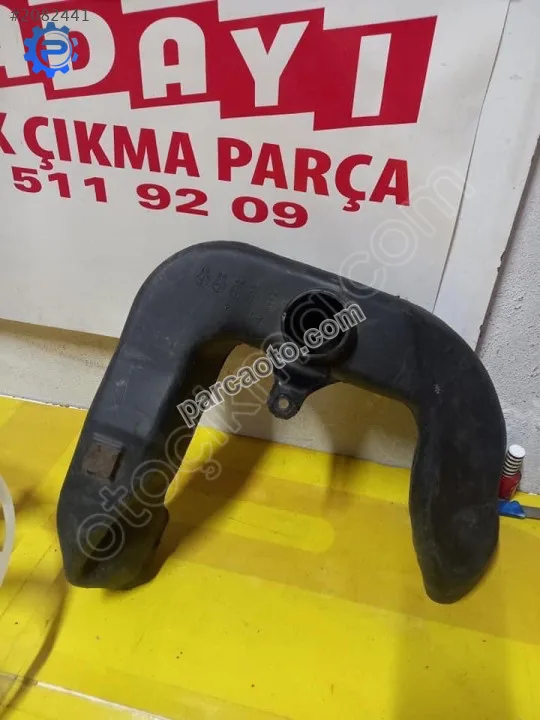 Toyota coralla Ae10- Rezinetör giriş Plastigi