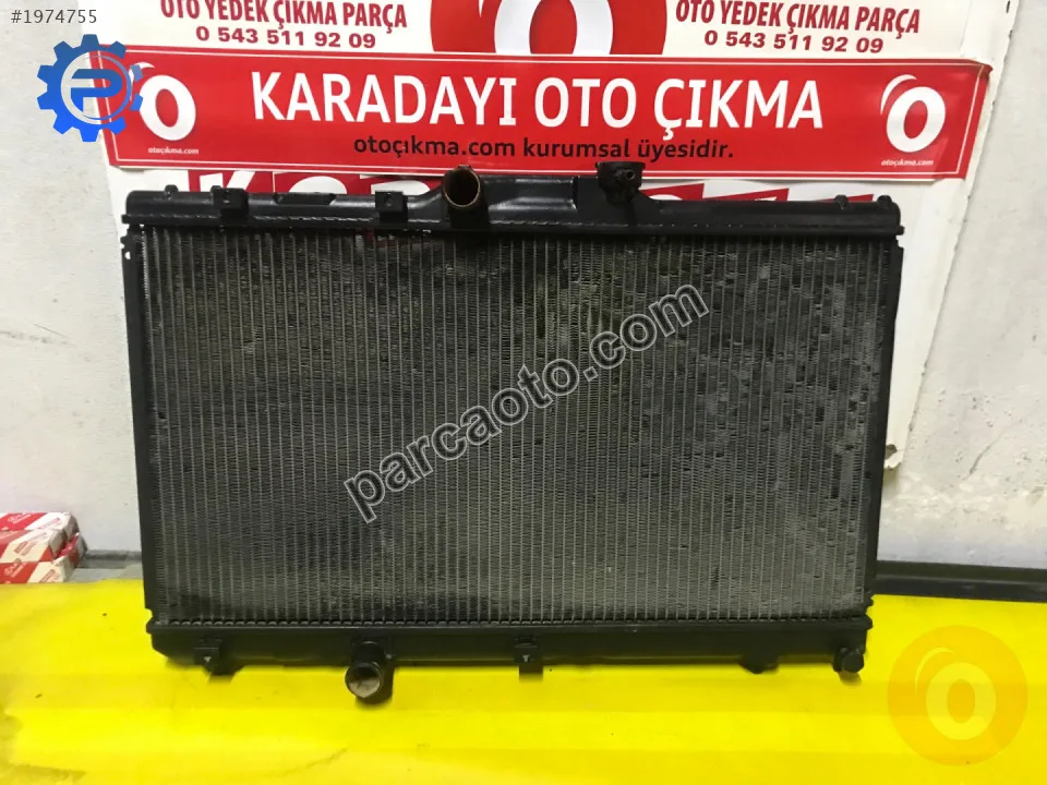 Toyota coralla çıkma orjınal radyatör Denso