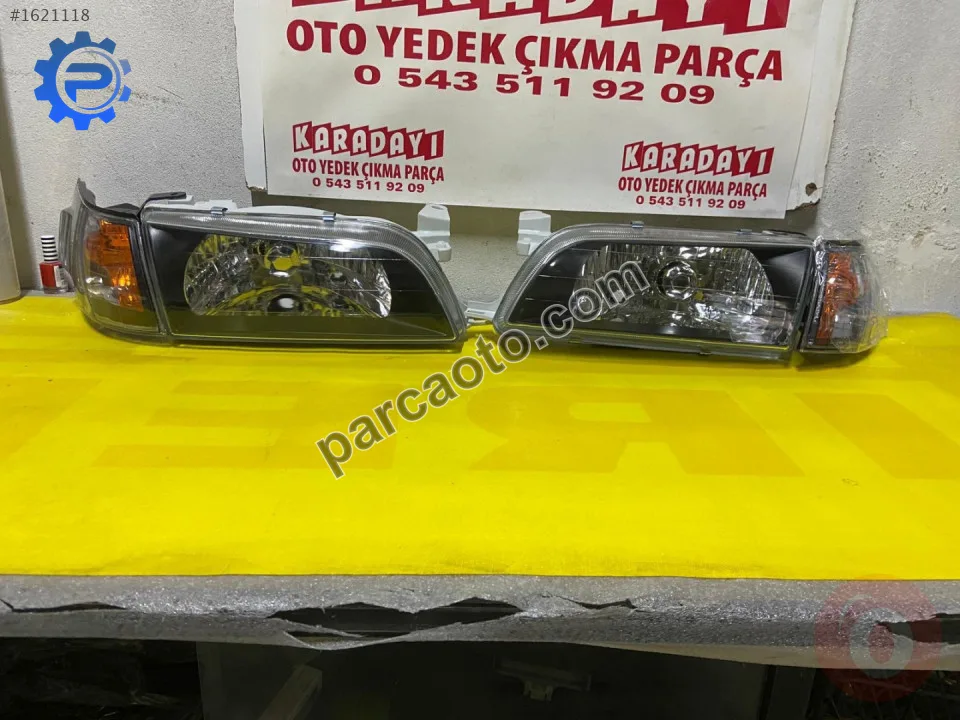 Toyota coralla şeffaf far takımı Ae101 sıfır camdır