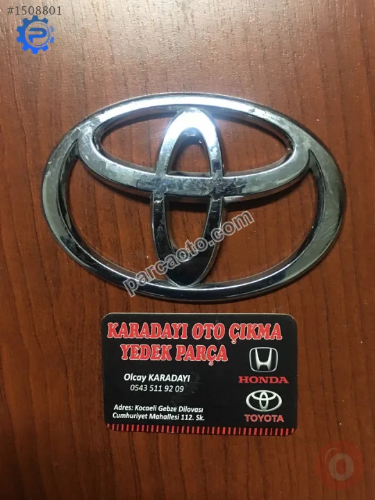 Toyota Avensis Kaput ve bagaj arması çıkma