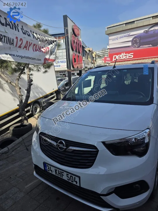 Opel Combo Ön Cam Izgarası - İstanbul Anadolu Pendik