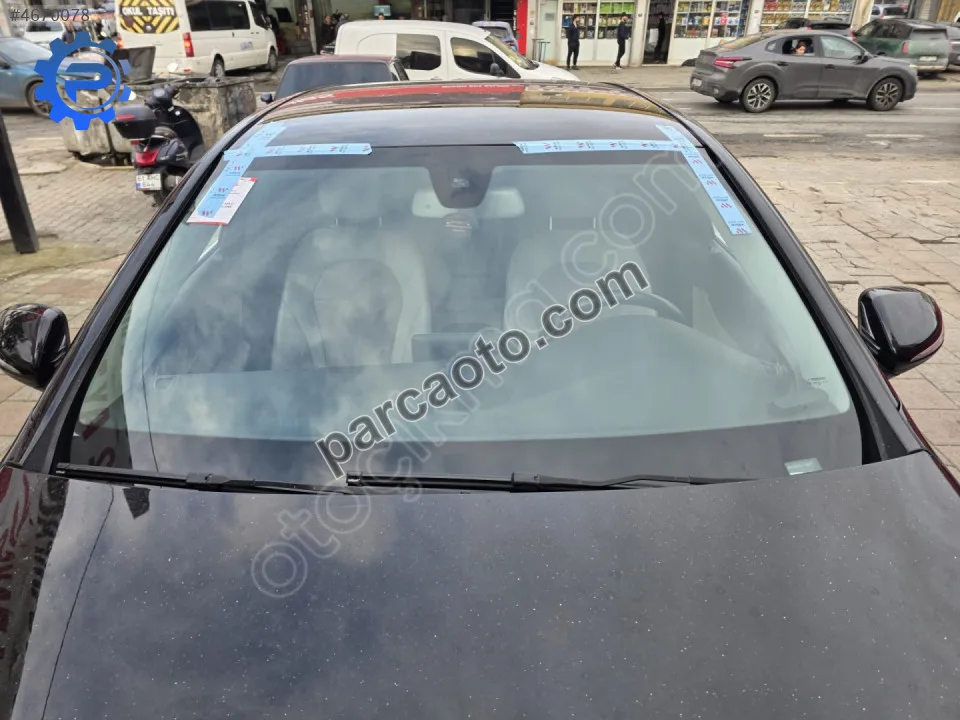 Mercedes C Serisi Ön Cam Izgarası - İstanbul Anadolu Pendik