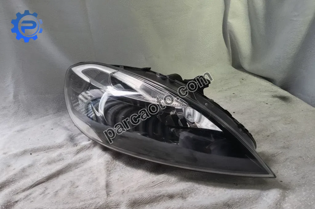Volvo V40 II 2 Xenon 2012  31420007 31335777 722.61.150.99