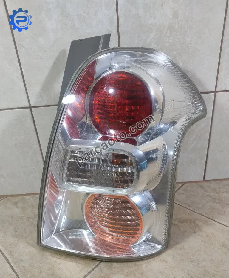 Toyota Corolla Verso 2 SAĞ SOL STOP ORJINAL ÇIKMA  2004–2007  815610F020 815510F020