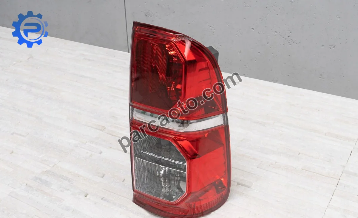 toyota hilux 2011-2015 ORJINAL ÇIKMA SAĞ SOL STOP    815500k140