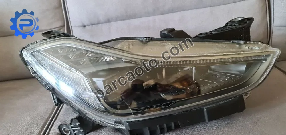 maserati ghibli 18 ORJINAL ÇIKMA SAĞ SOL ÖN FAR   10EEG170333