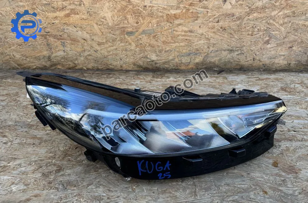 Ford kuga mk3  2020-2026 orjınal çıkma sağ sol far pv4b-13e014-  lv4b-13e016-an, lv4b-13w029-ag