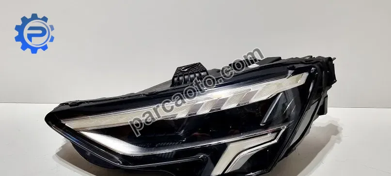 Audi a3  2020  2025 orjınal çıkma sağ sol far  8y0941033