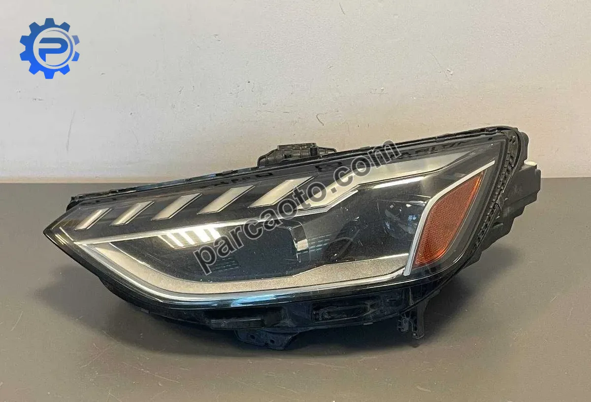 Audi a4 b9 orjınal çıkma sağ sol far  8w0941043 8w0941774