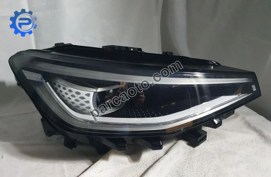 Volkswagen ıd4 ıd4 orjınal çıkma sağ sol far  11d941078a 11a941077