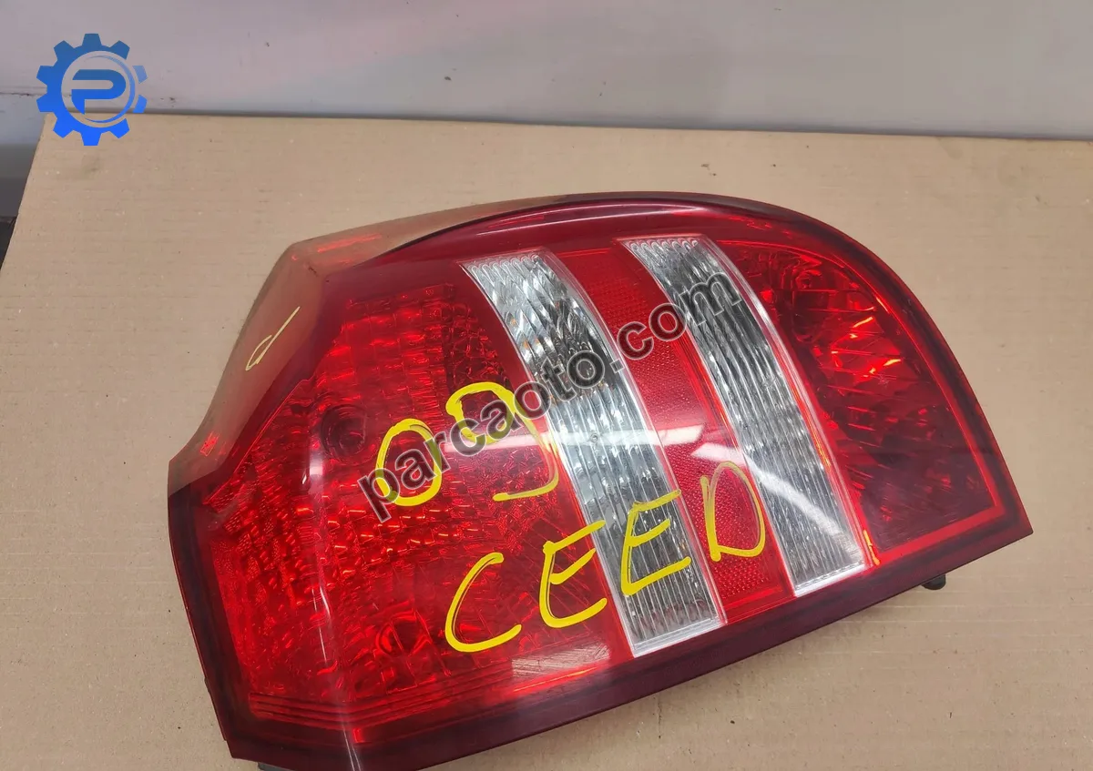 Kia ceed  2009-2012 orjınal çıkma sağ sol stop 924021h300 92402