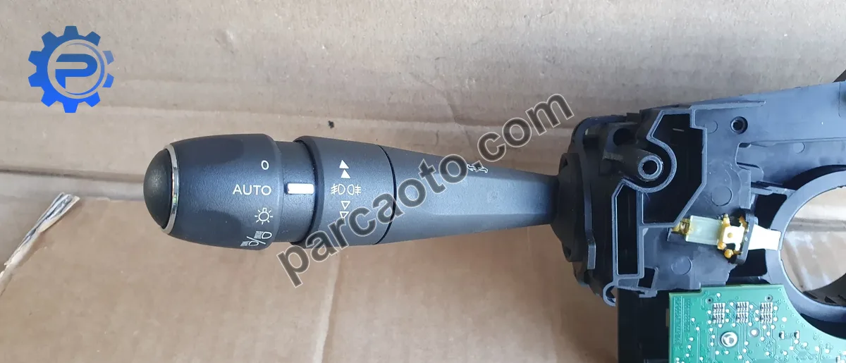 Peugeot 508 2010-2018 sinyal kolu orjınal çıkma 98000241zd