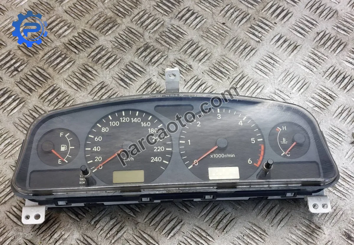 Toyota avensıs t22 2.0 td orjınal çıkma hız gösterge paneli  83800-05310