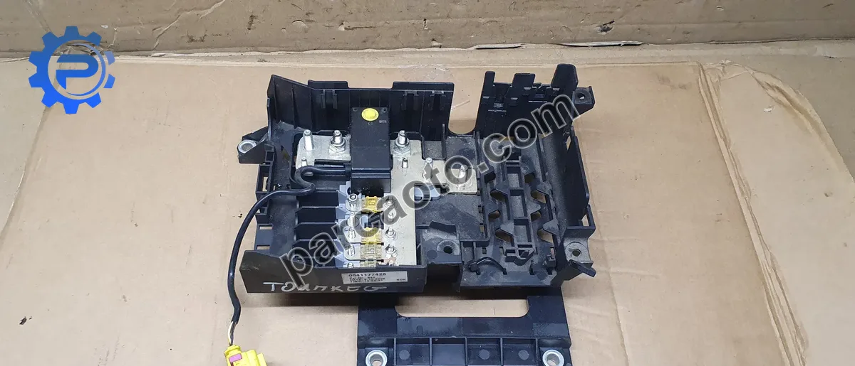 Volkswagen  touareg 3.0 tdı orjınal çıkma sigorta bsı beynı röle kutusu 7l0937548c 7l0937548 7l6937503a
