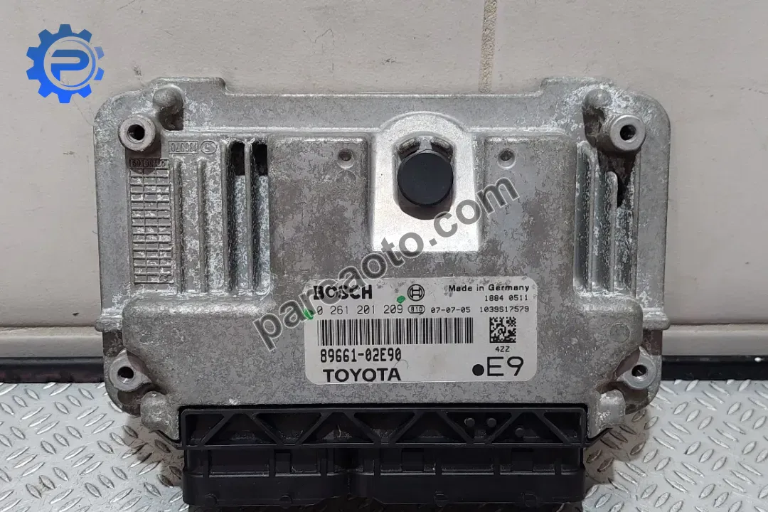 Toyota  aurıs  2006-20121,  orjınal çıkma ecu/motor beyni 89661-0zg30 89661-02e10 0261201209 89661-0z840