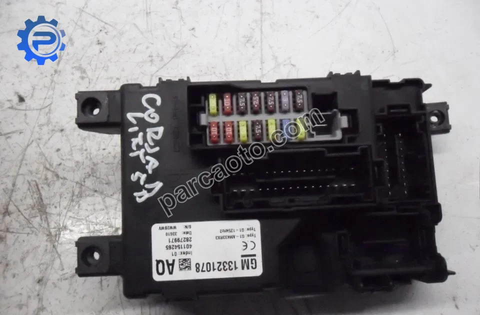 Opel corsa  2006-2014 orjınal çıkma bsi beyni/sigorta kutusu 13321078aq 13424260gu 13142241