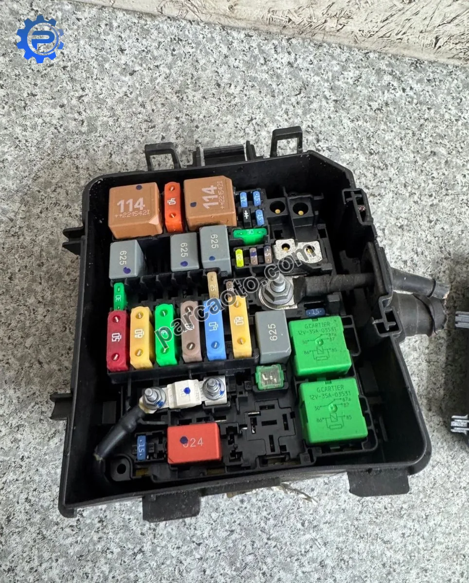 Opel corsa f 1993-2000 orjınal çıkma bsi beyni/sigorta kutusu 9824510780 1.2 b