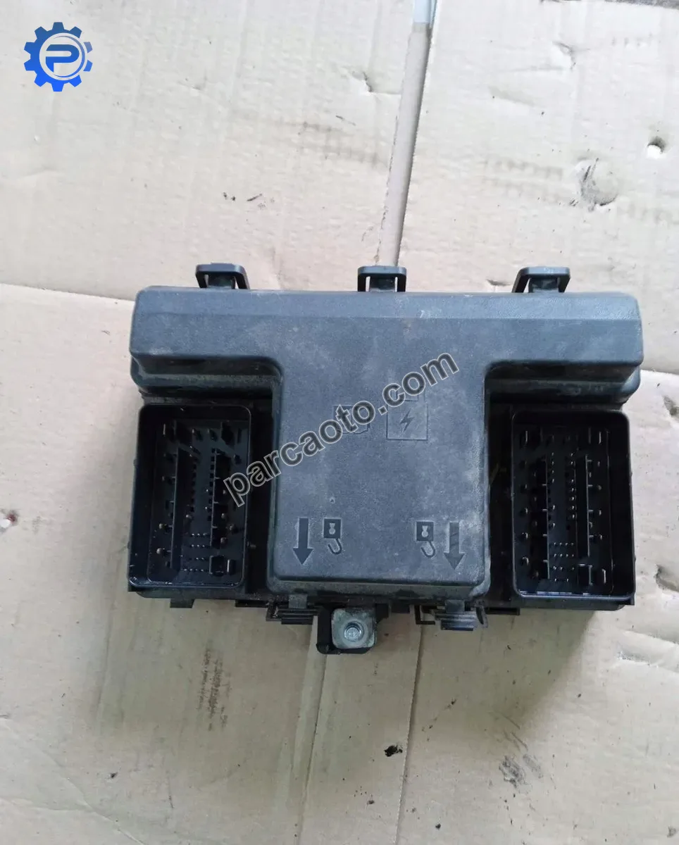 Ford mondeo mk5 1,5  2017 orjınal çıkma bsi beyni/sigorta kutusu fu5t-15604-caj / cak / cal gu5t-15604-bfd