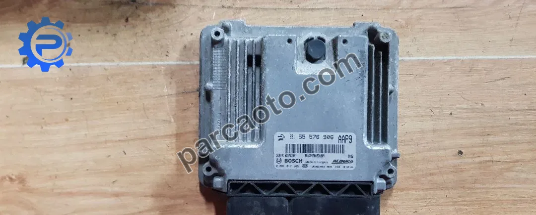 Opel ınsıgnıa  2.0 2008-2017 orjınal çıkma ecu/motor beynı 55576906