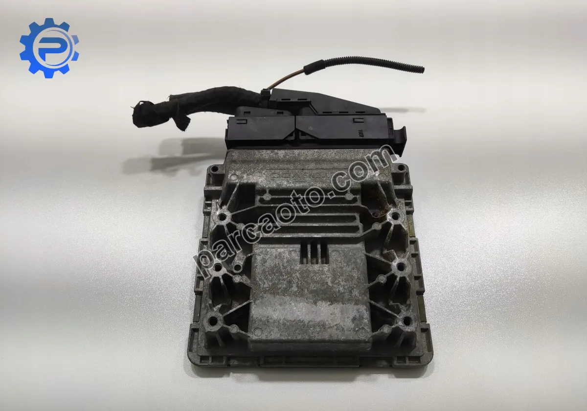 porsche cayenne 4.8 2007-2009  ORJINAL ÇIKMA ECU/MOTOR BEYNI 022906032ll