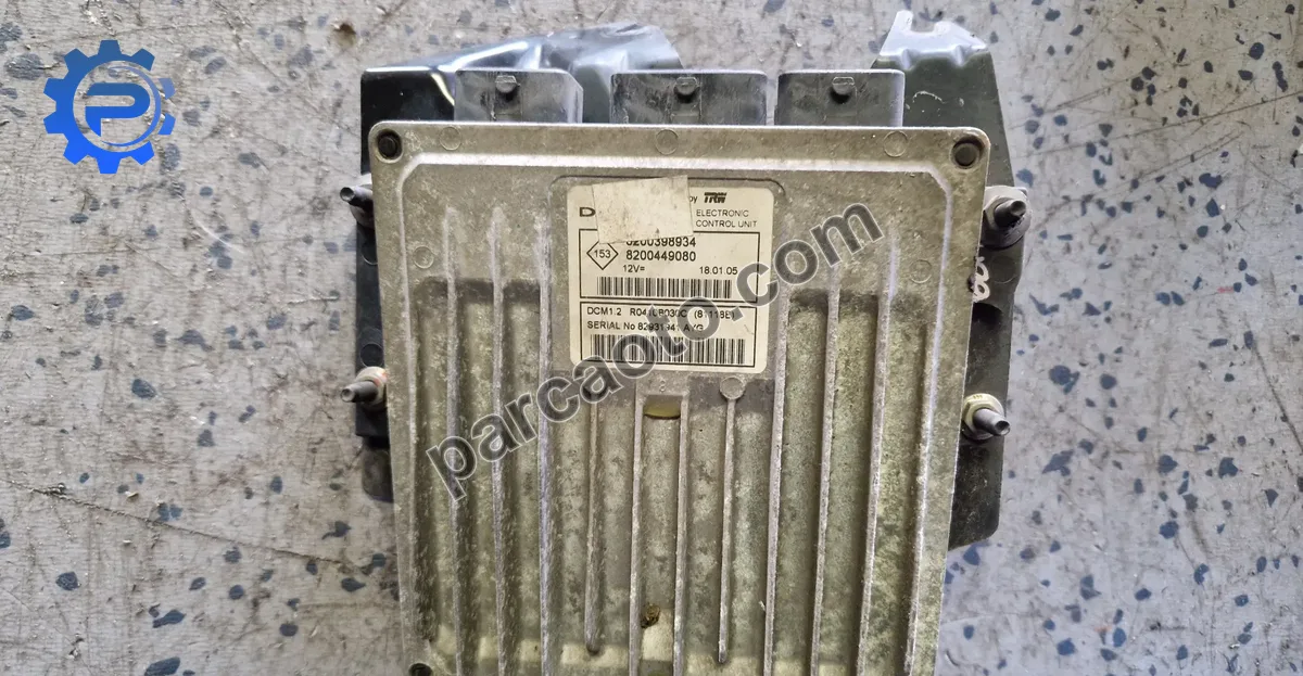 Renault modus 1,5 dcı orjınal çıkma ecu/motor beynı 8200449080