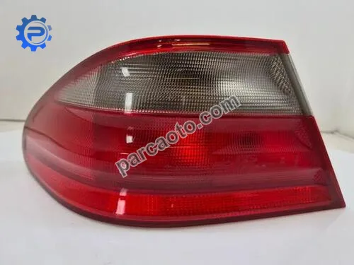 Mercedes-Benz CLK W208 1997-2002 Sol Dış Orijinal Çıkma Stop Lambası