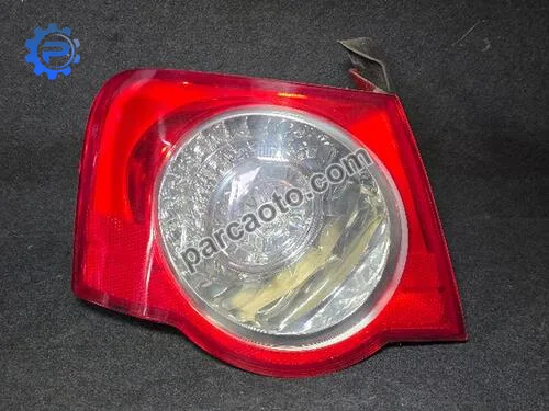 Volkswagen Passat B6 2005-2011 Sol Dış Orijinal Çıkma Stop Lambası 3C5945095C