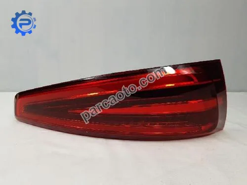 Audi Q3 8U 2011-2014 Orjinal Çıkma Sol Dış Stop Lambası 8U0945093H