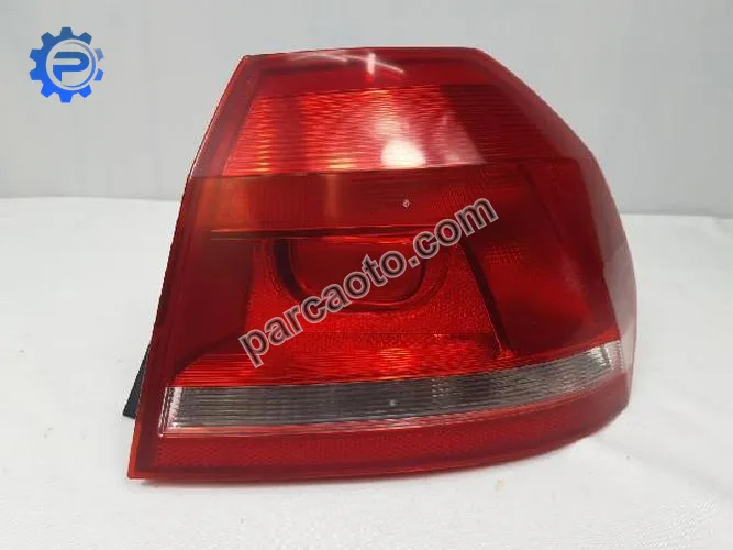 Volkswagen Passat B7 2011-2015 Orjinal Çıkma Sağ Dış Stop Lambası 561-945-096-B