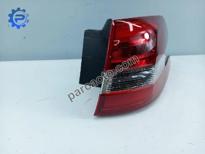 Peugeot 308 T9 2013-2017 Orjinal Çıkma Sağ Dış Stop Lambası