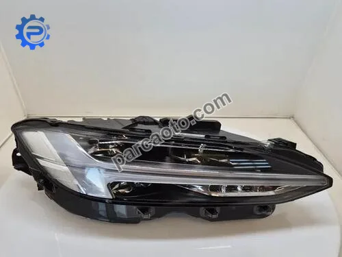 Volvo S90 2016 - 2023 Orjinal Çıkma Sağ Far