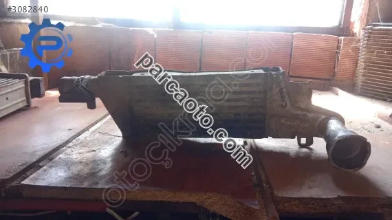 Opel combo c  turbo radyatörü interkol yedek parça